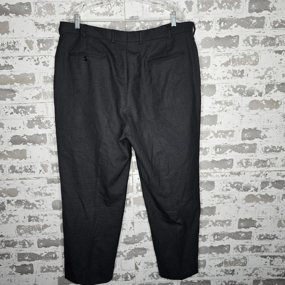 Jos A Bank 2 Piece Suit Gray‎ Wool 2 Button Center Vent 46R Slim Fit Pants 38x28
